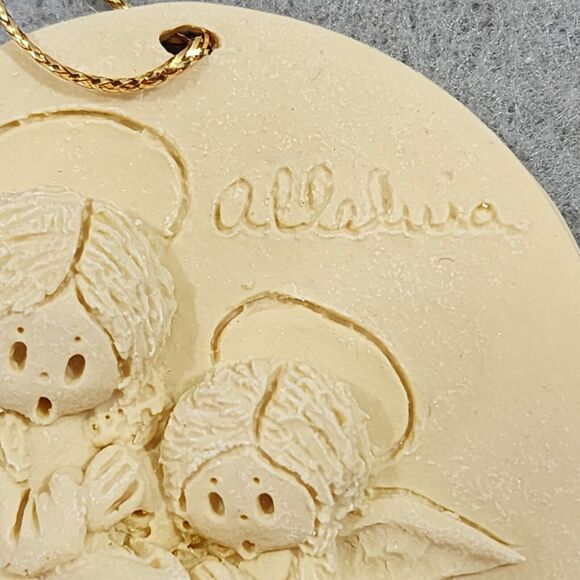 LaBerge 1994 ALLELUIA Angels With Baby Jesus Christmas Ornament Vintage - Picture 2 of 3